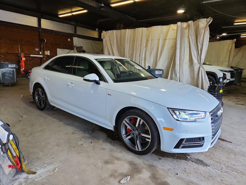 Продаж на аукціоні авто 2018 Audi A4, vin: WAUENAF47JA208022, номер лоту: 53103316