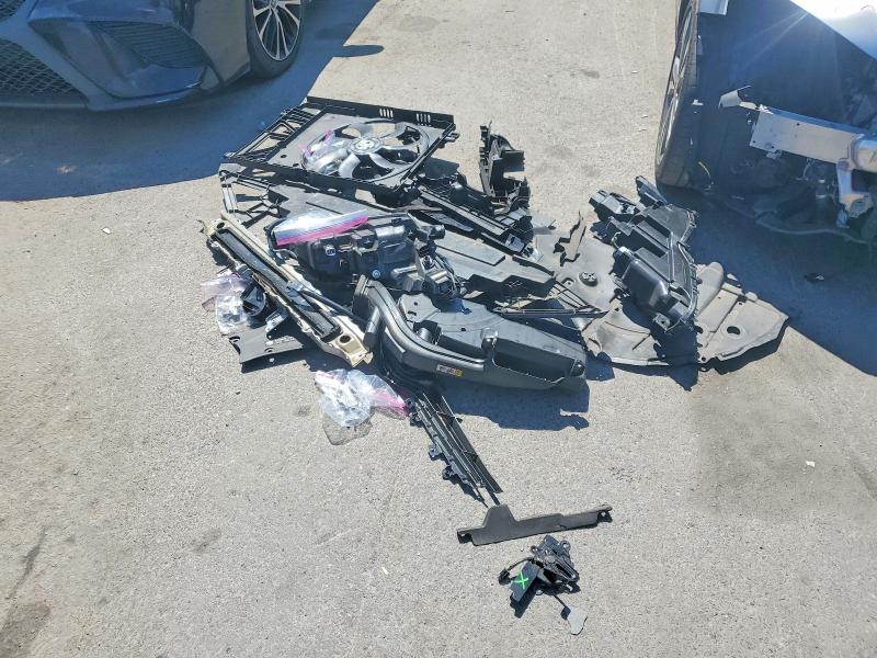 52395926 :رقم المزاد ، 4T1C11AK2LU870258 vin ، 2020 Toyota Camry مزاد بيع