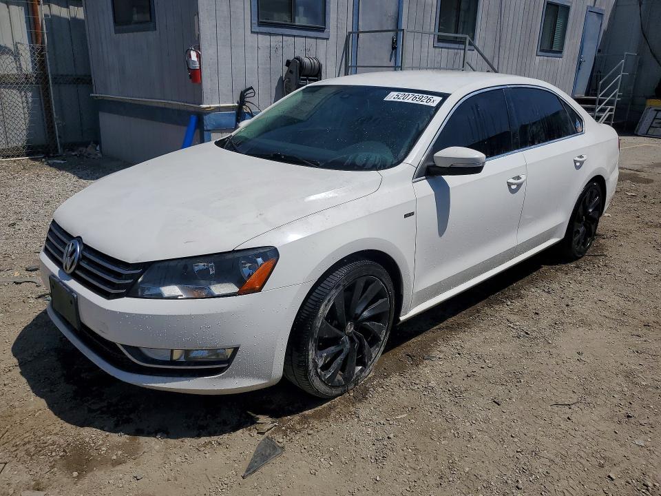2015 Volkswagen Passat მანქანა იყიდება აუქციონზე, vin: 1VWAT7A38FC108979, აუქციონის ნომერი: 52076926