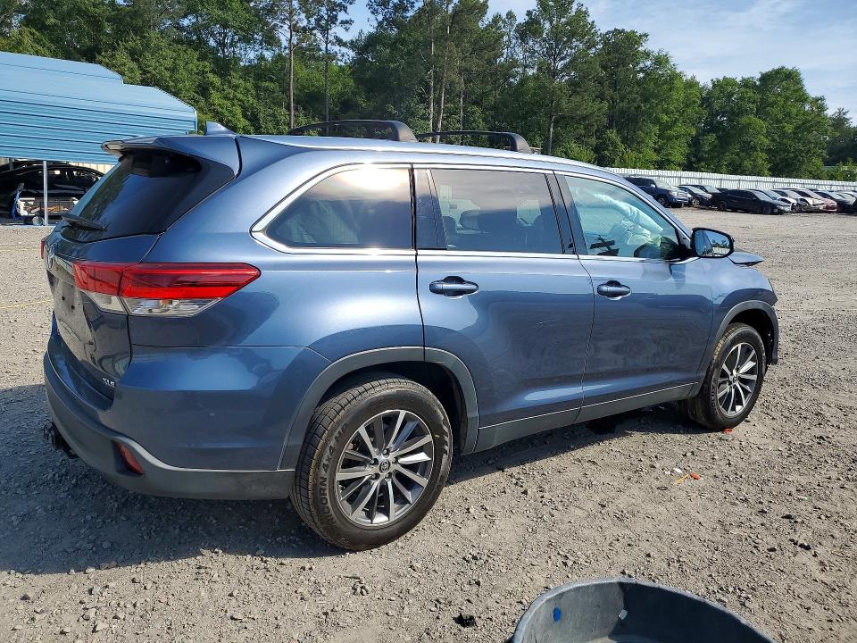 54297576 :رقم المزاد ، 5TDKZRFH0KS364516 vin ، 2019 Toyota Highlander مزاد بيع