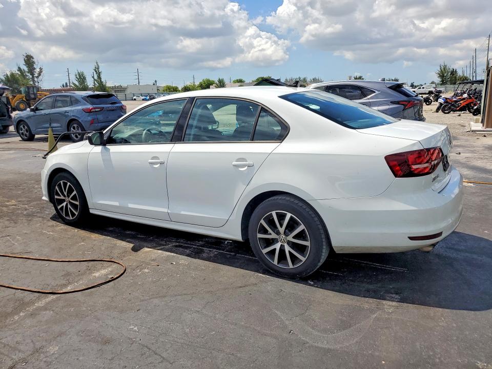 56252376 :رقم المزاد ، 3VWD67AJ9GM341580 vin ، 2016 Volkswagen Jetta مزاد بيع