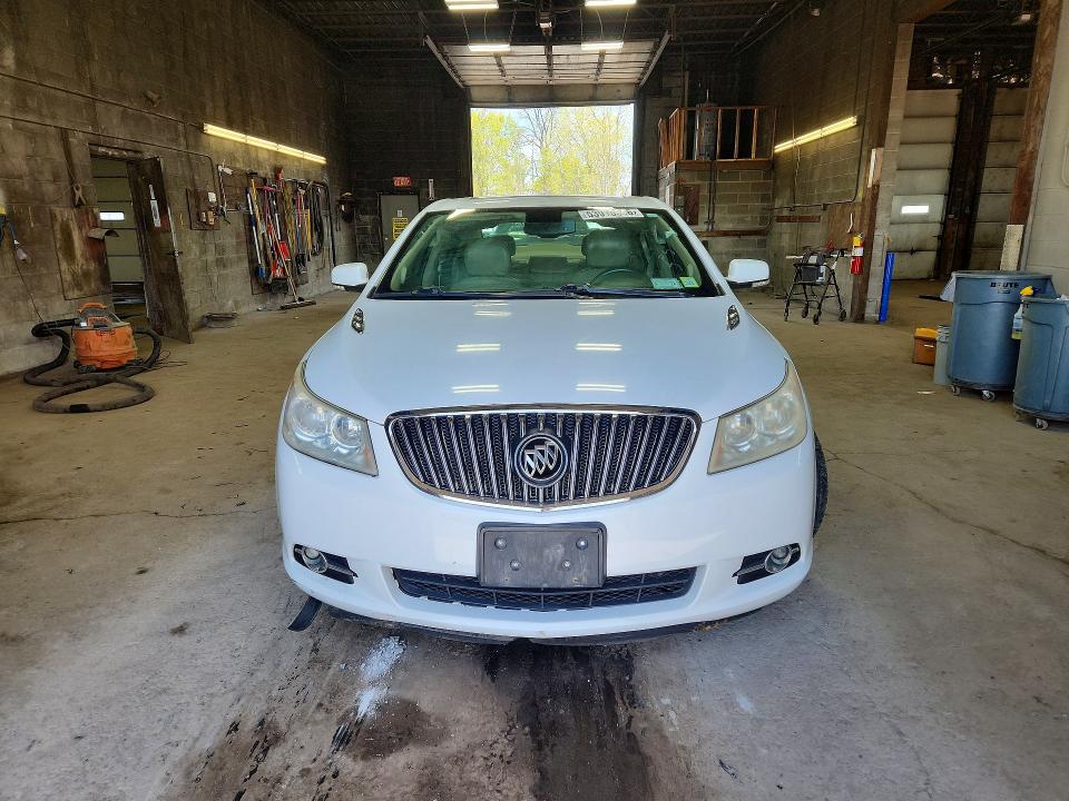 53916546 :رقم المزاد ، 1G4GC5E30DF265750 vin ، 2013 Buick Lacrosse مزاد بيع