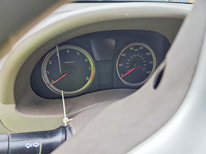 52582036 :رقم المزاد ، KMHCT4AE5DU562301 vin ، 2013 Hyundai Accent مزاد بيع