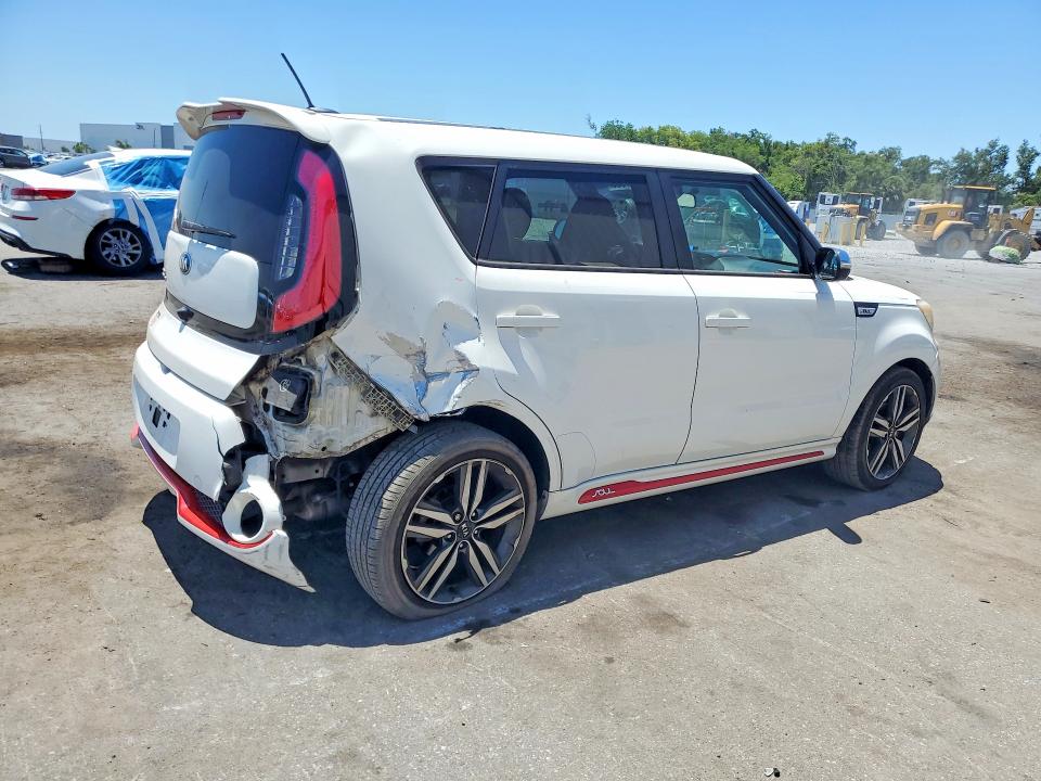 2014 Kia Soul მანქანა იყიდება აუქციონზე, vin: KNDJP3A57E7021941, აუქციონის ნომერი: 52657306