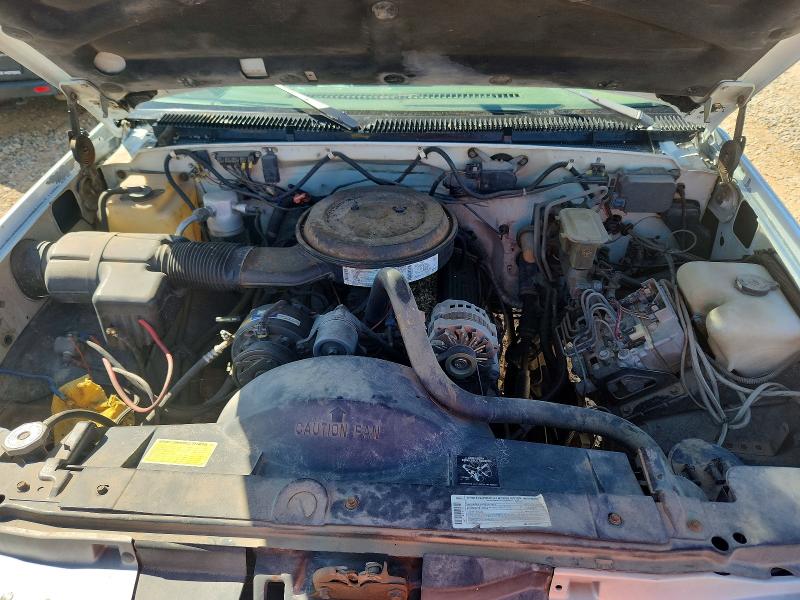 Продажа на аукционе авто 1993 Chevrolet Suburban, vin: 1GNGK26K5PJ362270, номер лота: 53302236