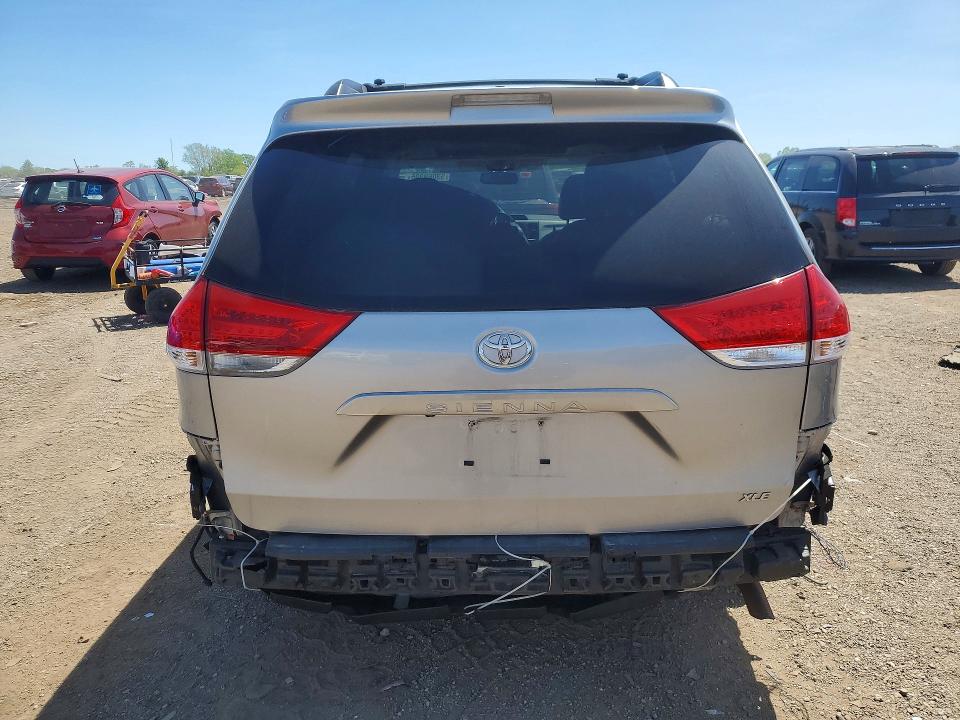 Продажа на аукционе авто 2014 Toyota Sienna, vin: 5TDYK3DC5ES467311, номер лота: 53069396