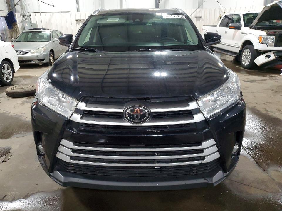 53721176 :رقم المزاد ، 5TDJZRFH5HS379419 vin ، 2017 Toyota Highlander مزاد بيع