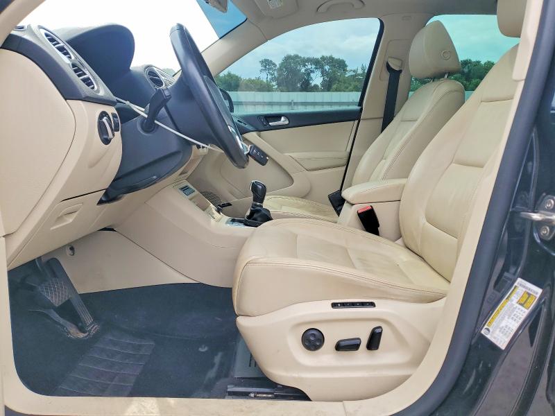 53029536 :رقم المزاد ، WVGBV7AX5GW029821 vin ، 2016 Volkswagen Tiguan مزاد بيع