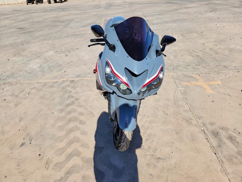 54252376 :رقم المزاد ، JKBZXNJ17MA013132 vin ، 2021 Kawasaki Zx1400 مزاد بيع