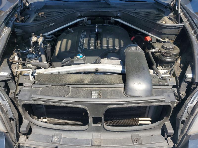 53989796 :رقم المزاد ، 5UXZV4C54D0E03039 vin ، 2013 Bmw X5 مزاد بيع