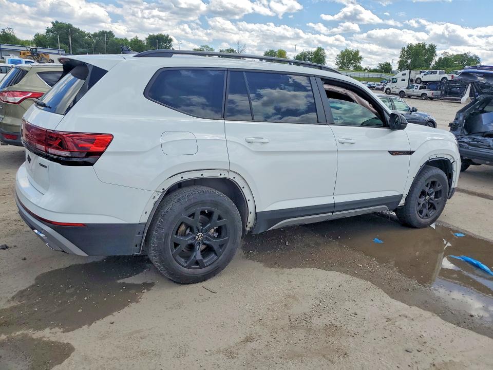 Продажа на аукционе авто 2024 Volkswagen Atlas, vin: 1V2CR2CA5RC577992, номер лота: 52380956