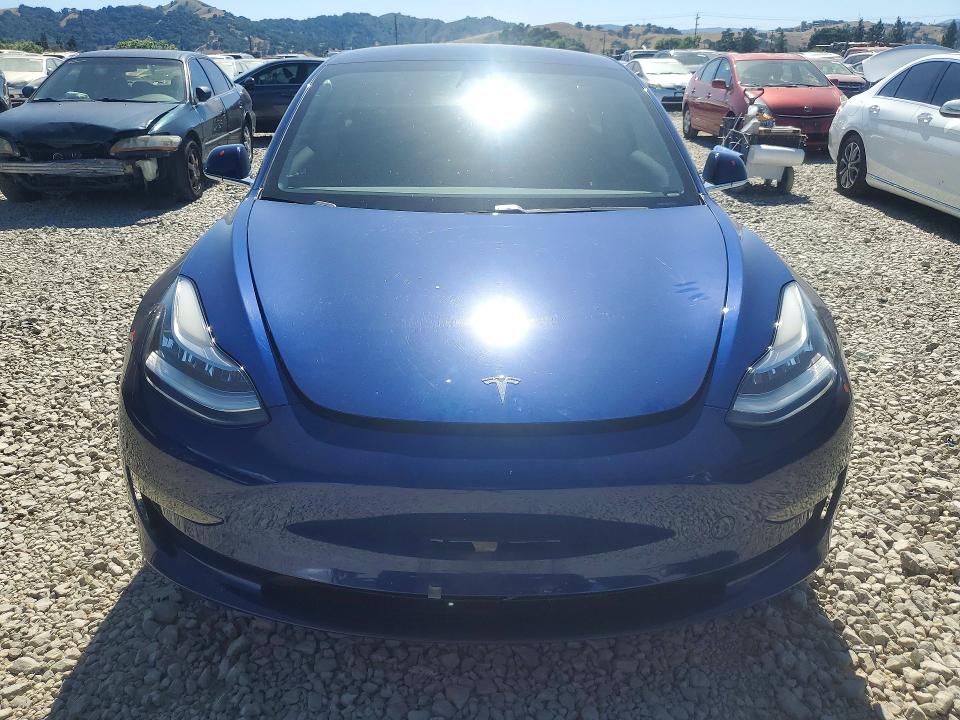 53741216 :رقم المزاد ، 5YJ3E1EA5LF705923 vin ، 2020 Tesla Model 3 مزاد بيع