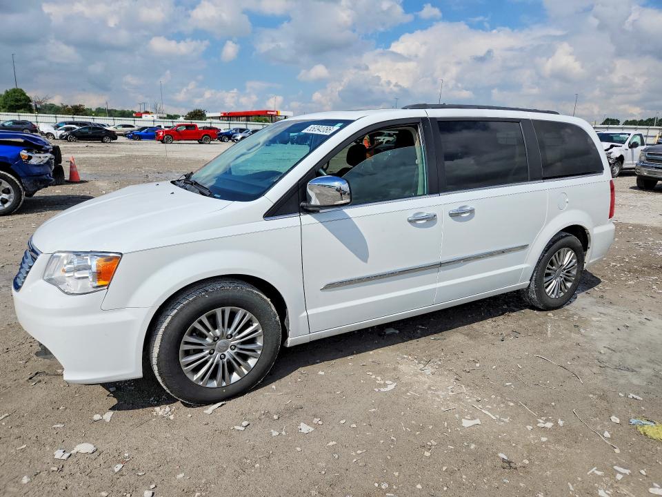 Auction sale of the 2016 Chrysler Town & Country, vin: 2C4RC1CG2GR232225, lot number: 55094986