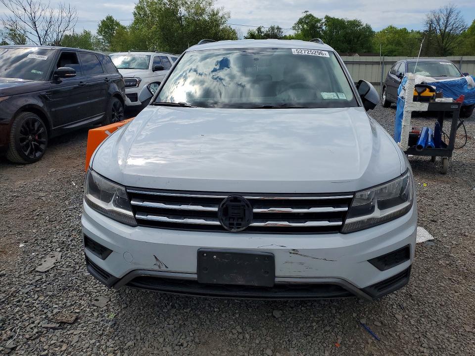 52725296 :رقم المزاد ، 3VV0B7AX8KM051648 vin ، 2019 Volkswagen Tiguan مزاد بيع
