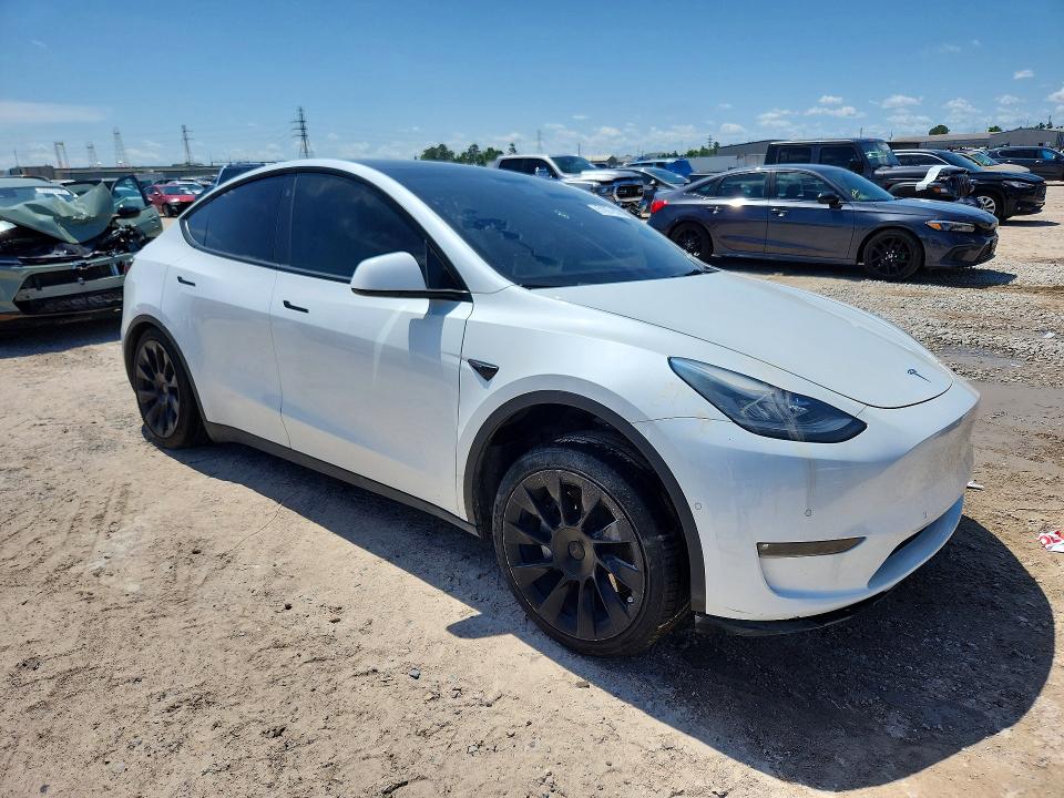 Auction sale of the 2021 Tesla Model Y, vin: 5YJYGDEE8MF201369, lot number: 51921076