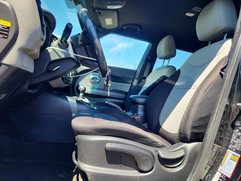 Продажа на аукционе авто 2016 Kia Soul, vin: KNDJN2A27G7238978, номер лота: 54753396