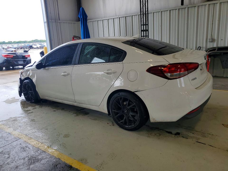 55039126 :رقم المزاد ، 3KPFK4A73HE041216 vin ، 2017 Kia Forte مزاد بيع