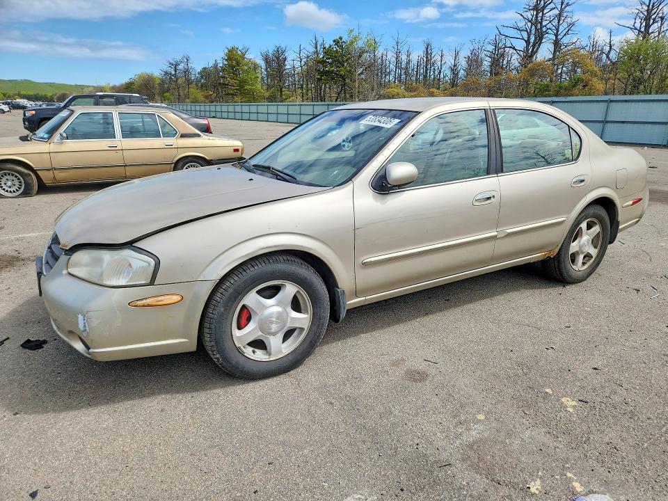 2000 Nissan Maxima მანქანა იყიდება აუქციონზე, vin: JN1CA31D5YT720887, აუქციონის ნომერი: 53834306