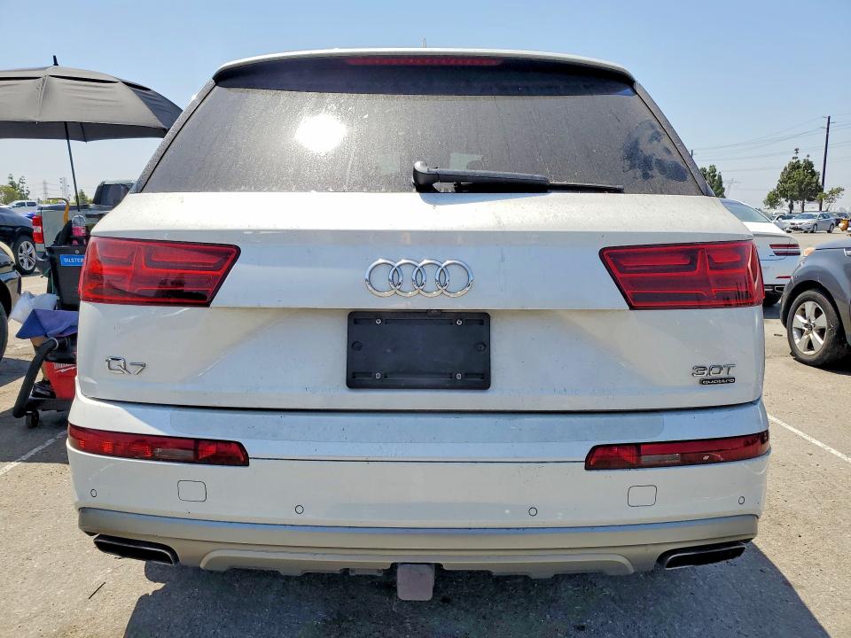 2017 Audi Q7 მანქანა იყიდება აუქციონზე, vin: WA1VAAF78HD047739, აუქციონის ნომერი: 54816906