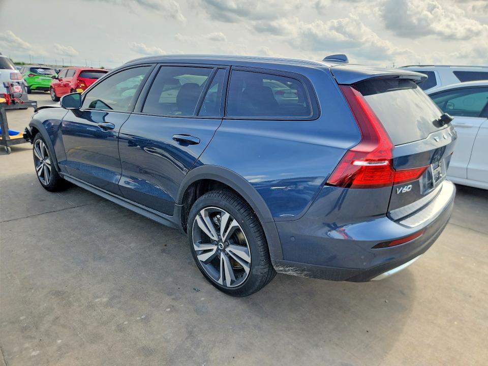2026 Volvo V60 Cross Country მანქანა იყიდება აუქციონზე, vin: YV4L12WK9T2174007, აუქციონის ნომერი: 55189766