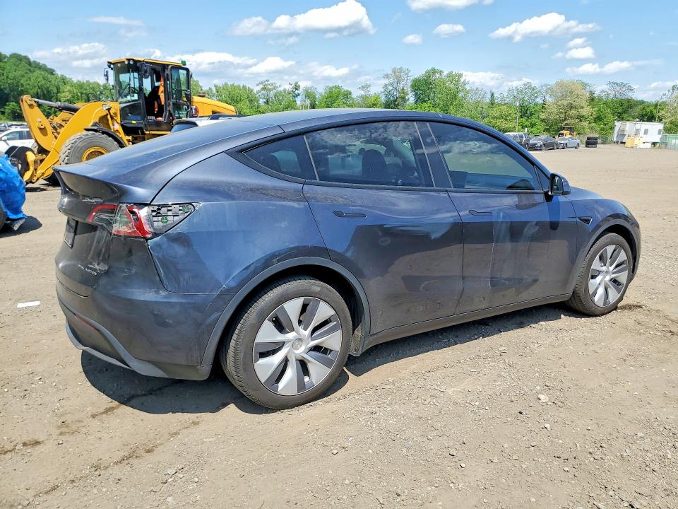 2024 Tesla Model Y მანქანა იყიდება აუქციონზე, vin: 7SAYGDEE2RA272591, აუქციონის ნომერი: 54456356