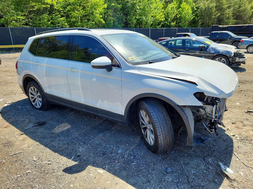2018 Volkswagen Tiguan მანქანა იყიდება აუქციონზე, vin: 3VV2B7AX8JM103982, აუქციონის ნომერი: 53096966