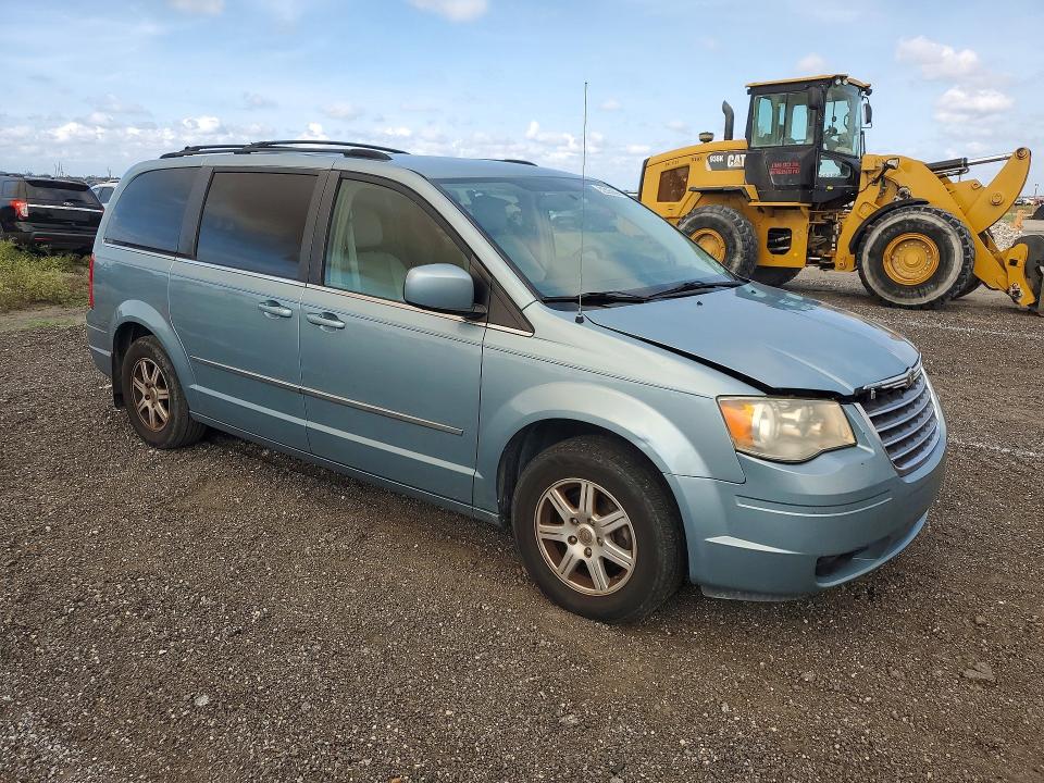2010 Chrysler Town & Country მანქანა იყიდება აუქციონზე, vin: 2A4RR8DX1AR334171, აუქციონის ნომერი: 52305686