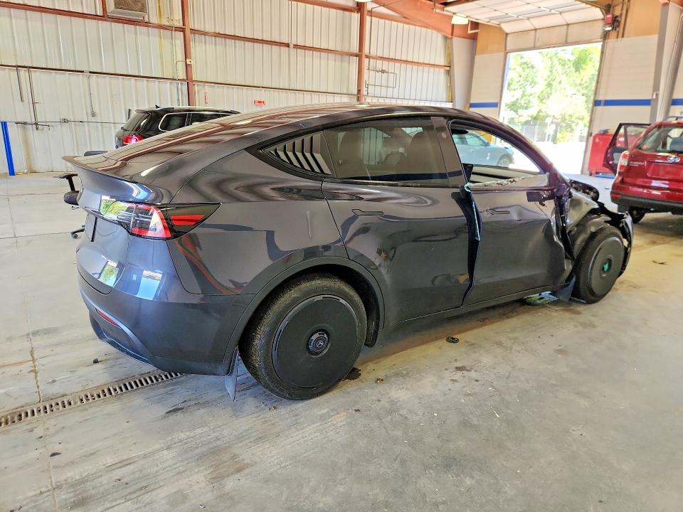 55077156 :رقم المزاد ، 7SAYGDEE7RA281903 vin ، 2024 Tesla Model Y مزاد بيع