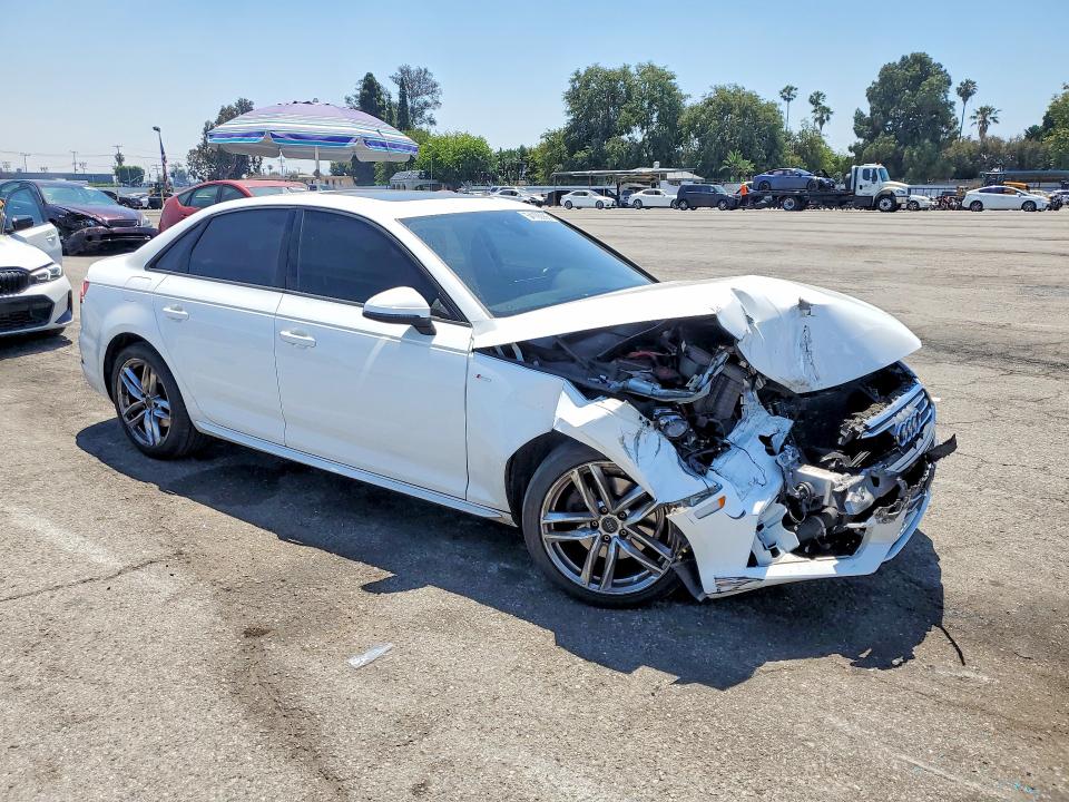 Продаж на аукціоні авто 2017 Audi A4, vin: WAUKMAF47HN044604, номер лоту: 54188366