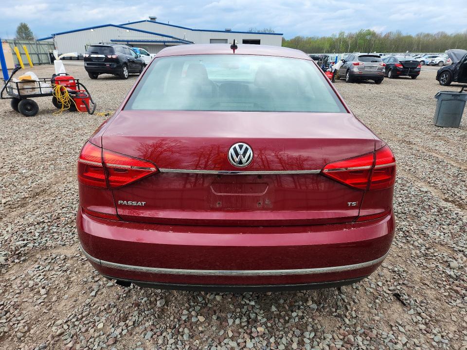 52478446 :رقم المزاد ، 1VWAT7A39GC035591 vin ، 2016 Volkswagen Passat مزاد بيع