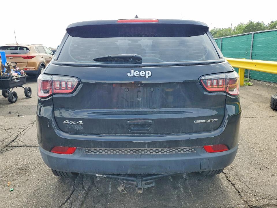54924066 :رقم المزاد ، 3C4NJDAB9JT337524 vin ، 2018 Jeep Compass مزاد بيع