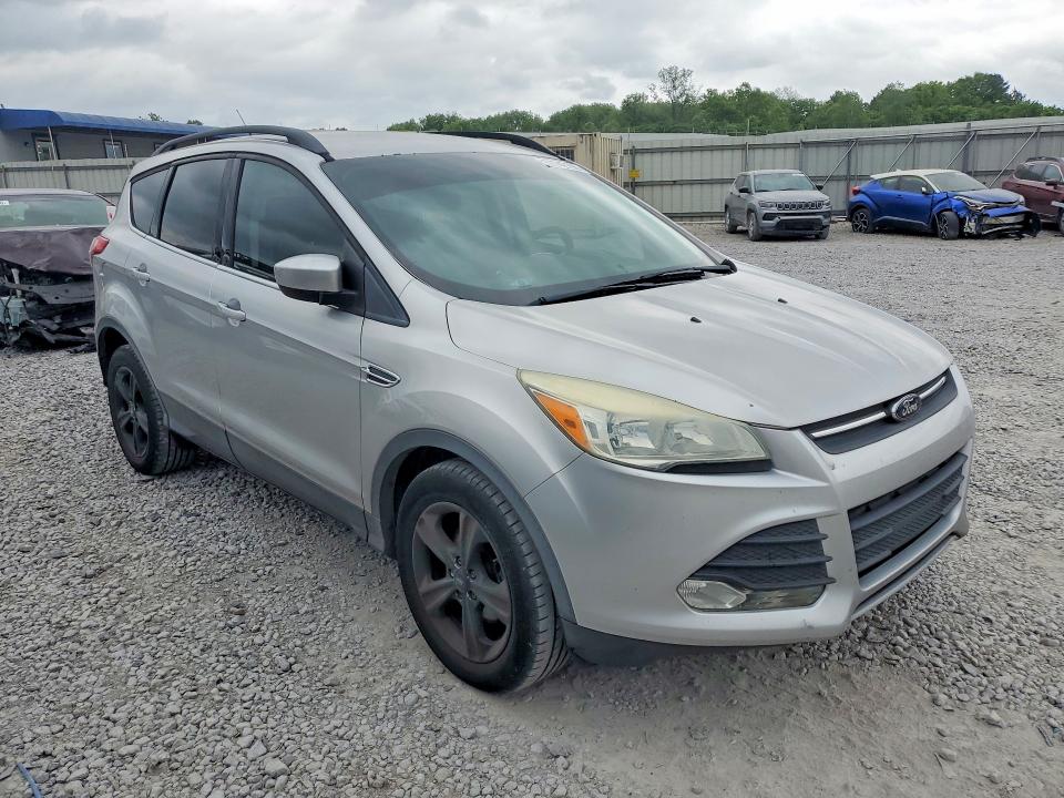 2016 Ford Escape მანქანა იყიდება აუქციონზე, vin: 1FMCU0GXXGUB11304, აუქციონის ნომერი: 52742196