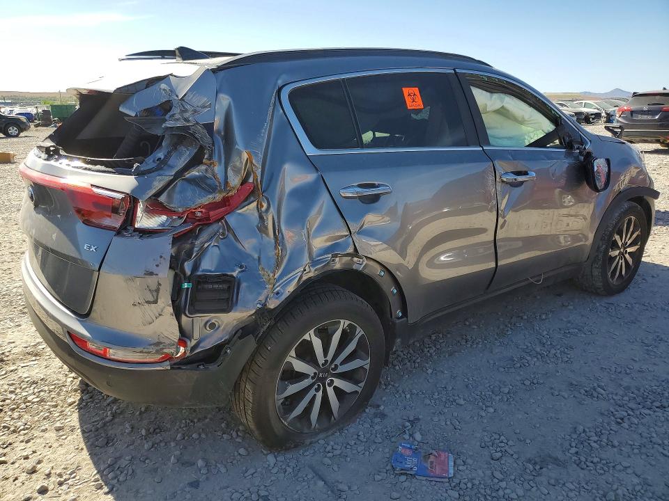 Продажа на аукционе авто 2018 Kia Sportage, vin: KNDPNCAC6J7354849, номер лота: 53569956