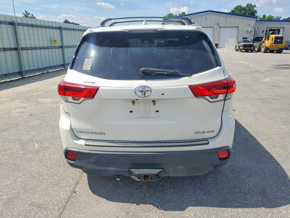 Продажа на аукционе авто 2019 Toyota Highlander, vin: 5TDJZRFH8KS608361, номер лота: 55091316