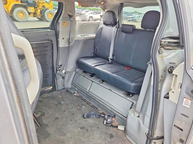Продажа на аукционе авто 2012 Toyota Sienna, vin: 5TDXK3DC8CS246889, номер лота: 54124946