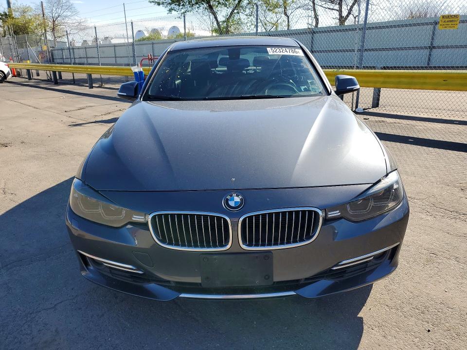 2013 Bmw 328 მანქანა იყიდება აუქციონზე, vin: WBA3B5C52DF594442, აუქციონის ნომერი: 52324786