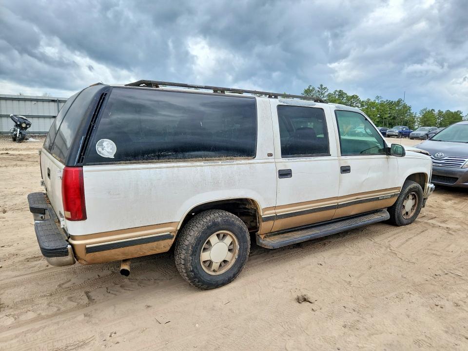 52895796 :رقم المزاد ، 1GKEC16R1XJ733496 vin ، 1999 Gmc Suburban مزاد بيع