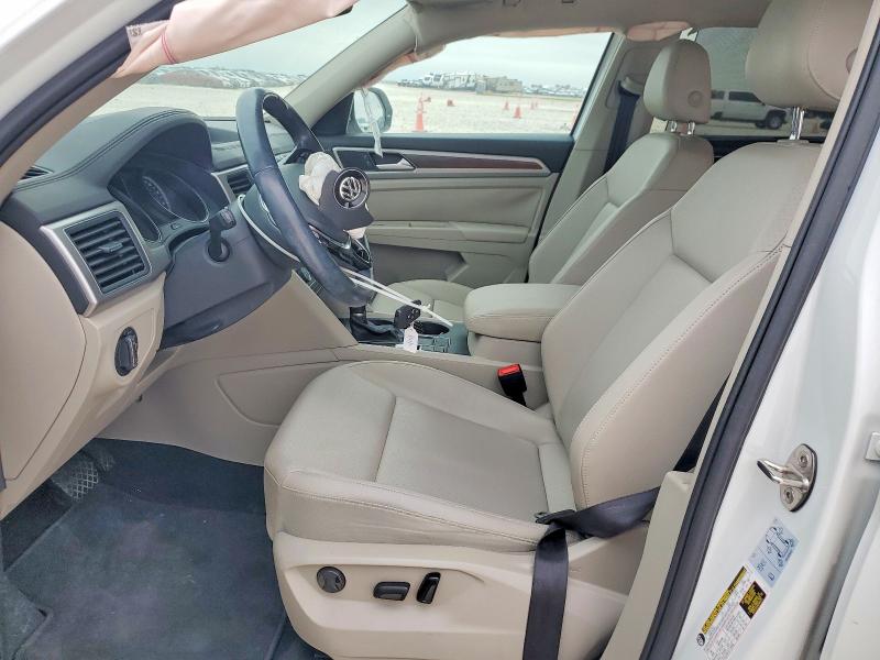 2018 Volkswagen Atlas მანქანა იყიდება აუქციონზე, vin: 1V2DR2CA2JC512994, აუქციონის ნომერი: 53022436