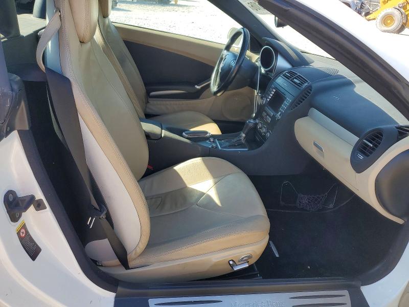 53345106 :رقم المزاد ، WDBWK56F55F037304 vin ، 2005 Mercedes-benz Slk مزاد بيع