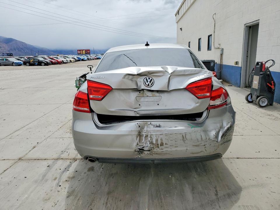 2014 Volkswagen Passat მანქანა იყიდება აუქციონზე, vin: 1VWBN7A31EC086787, აუქციონის ნომერი: 54139796