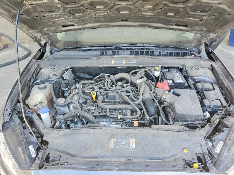 52744206 :رقم المزاد ، 3FA6P0HD0JR281088 vin ، 2018 Ford Fusion مزاد بيع