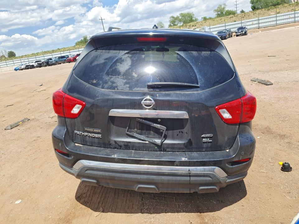 53942126 :رقم المزاد ، 5N1DR2MMXHC645261 vin ، 2017 Nissan Pathfinder مزاد بيع