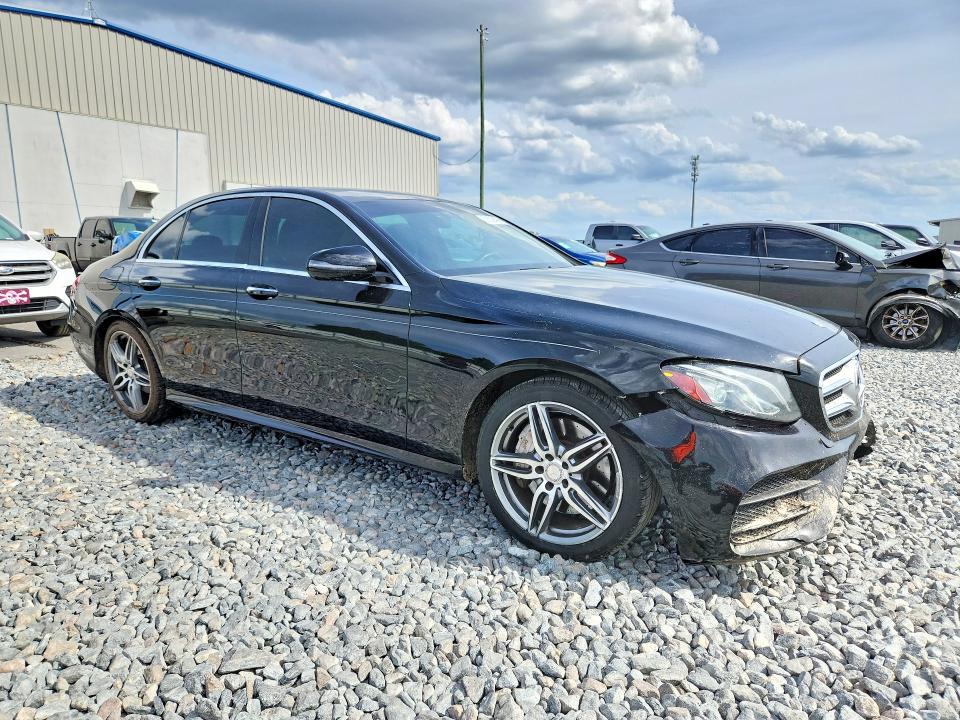 52599496 :رقم المزاد ، WDDZF4JBXHA210310 vin ، 2017 Mercedes-benz E مزاد بيع
