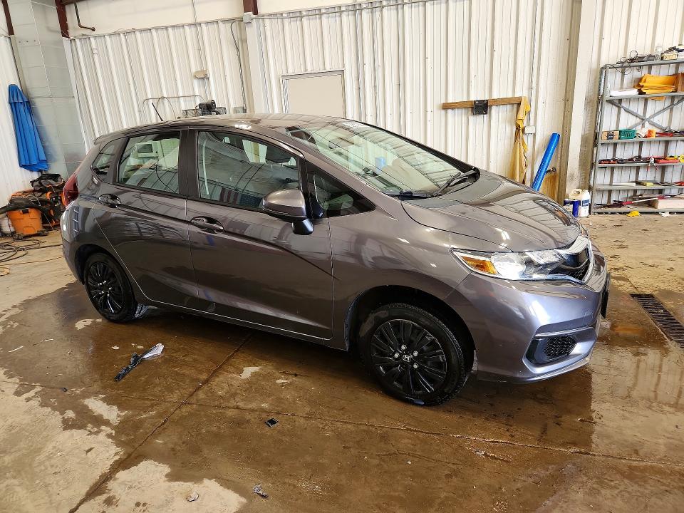 52857236 :رقم المزاد ، 3HGGK5H47JM734874 vin ، 2018 Honda Fit مزاد بيع