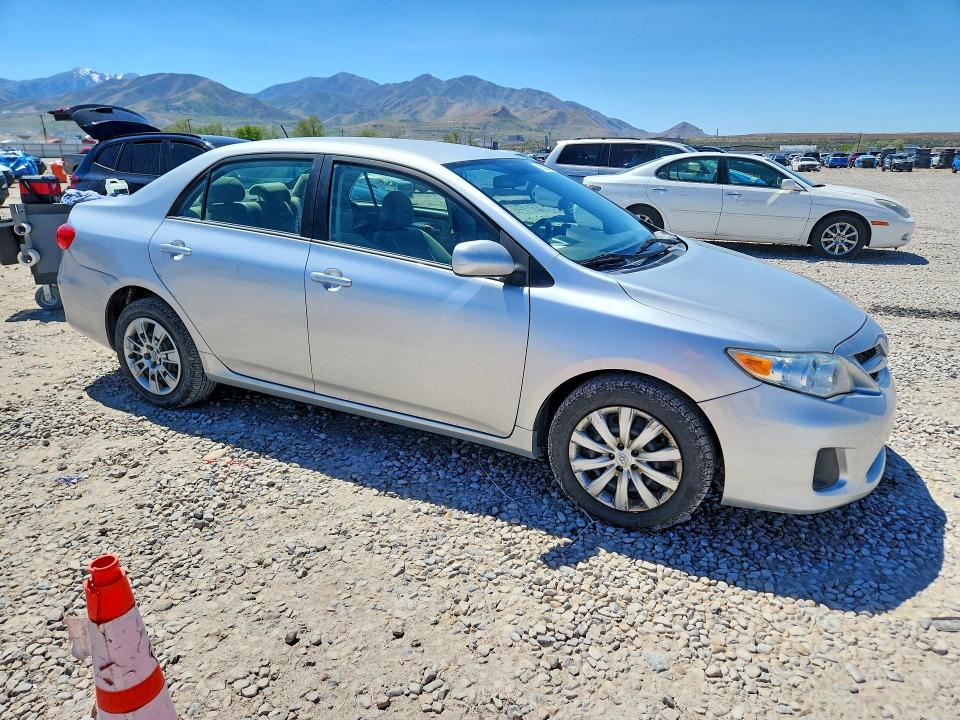 52087496 :رقم المزاد ، 5YFBU4EE7CP052289 vin ، 2012 Toyota Corolla مزاد بيع