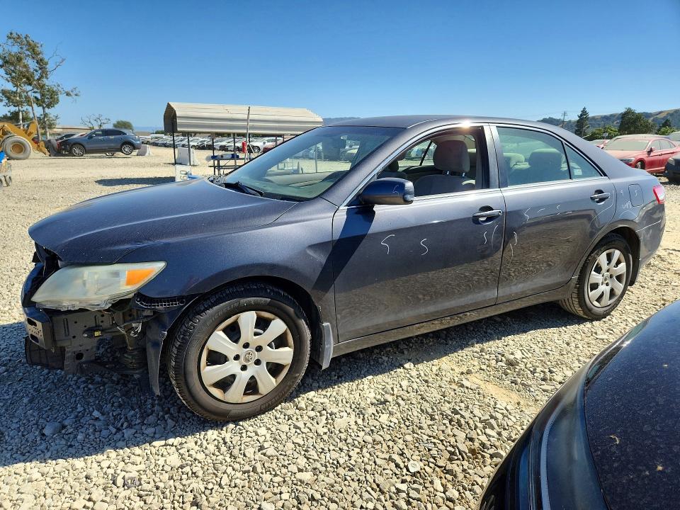 2011 Toyota Camry მანქანა იყიდება აუქციონზე, vin: 4T1BF3EK8BU620220, აუქციონის ნომერი: 53921046