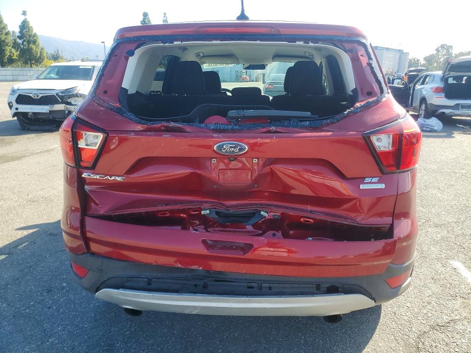 52605036 :رقم المزاد ، 1FMCU0GD8KUA35726 vin ، 2019 Ford Escape مزاد بيع