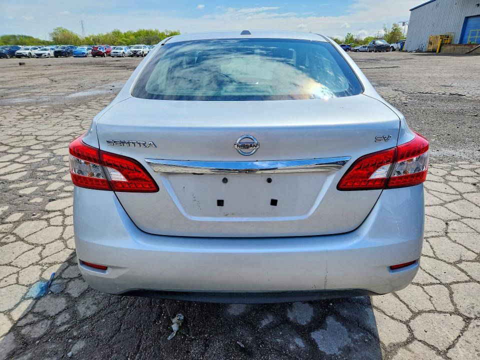 2015 Nissan Sentra მანქანა იყიდება აუქციონზე, vin: 3N1AB7AP1FY233373, აუქციონის ნომერი: 51703396
