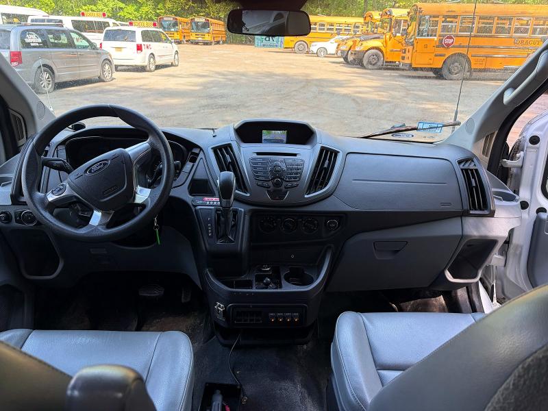 2015 Ford Transit მანქანა იყიდება აუქციონზე, vin: 1FTNR2CM8FKA95460, აუქციონის ნომერი: 54858216
