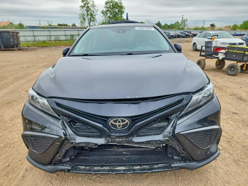 54951296 :رقم المزاد ، 4T1G11BK4PU103646 vin ، 2023 Toyota Camry مزاد بيع